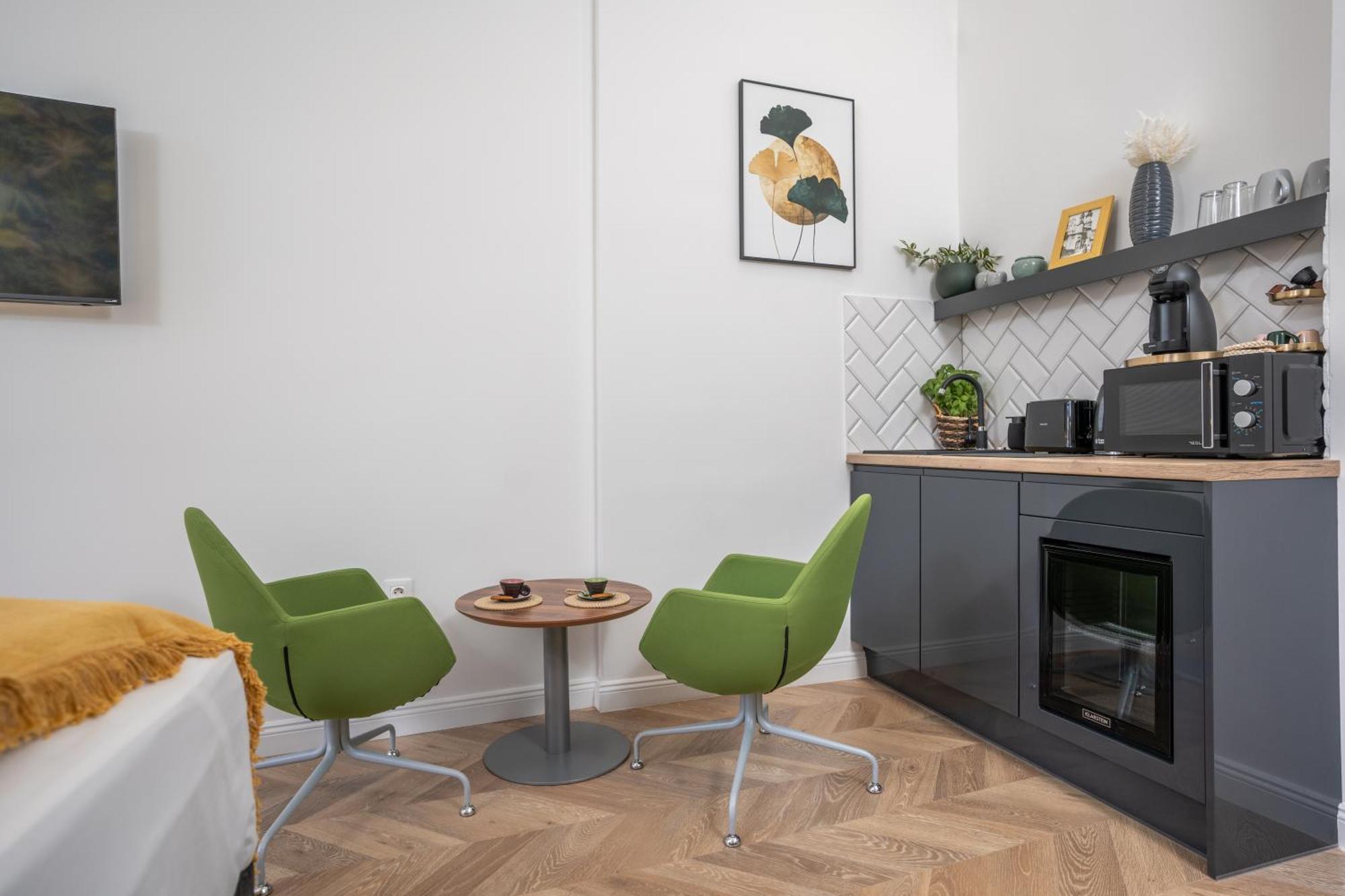 V62 Studio Apartments- Downtown Sopron Σόπρον Εξωτερικό φωτογραφία
