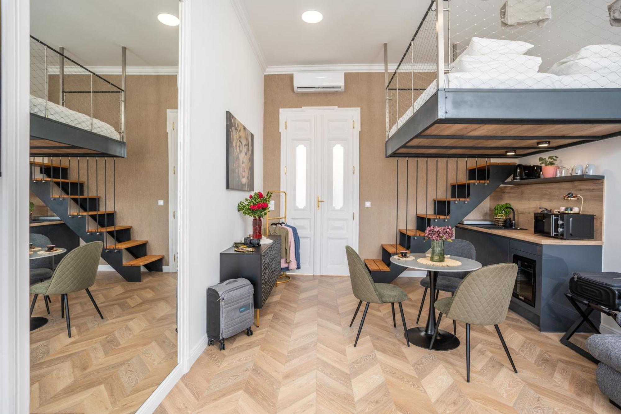 V62 Studio Apartments- Downtown Sopron Σόπρον Εξωτερικό φωτογραφία